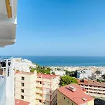 Luminoso Atico Con Vistas Al Mar En Apartman