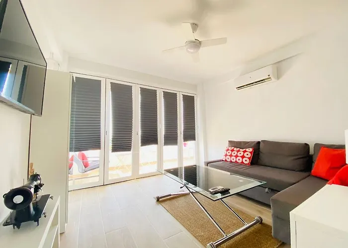 Apartamento Luminoso ático Con Vistas Al Mar En Torremolinos