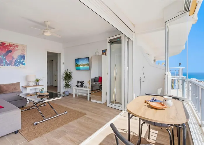 Apartamento Luminoso ático Con Vistas Al Mar En