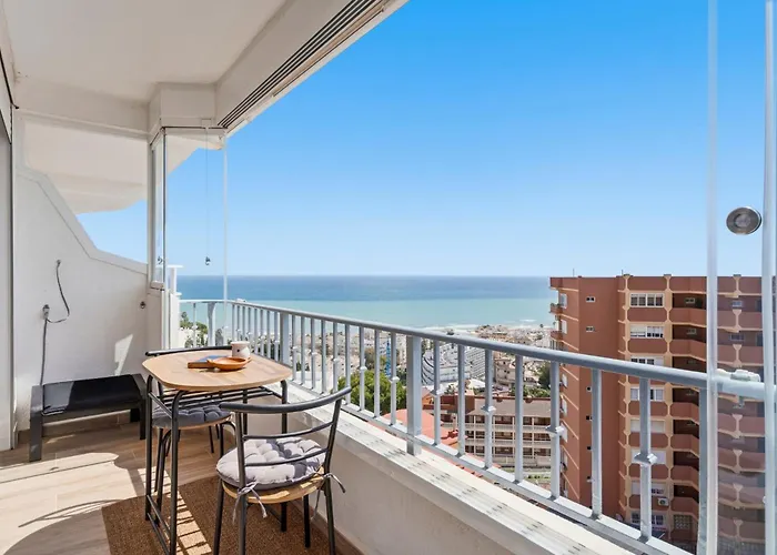Apartamento Luminoso ático Con Vistas Al Mar En
